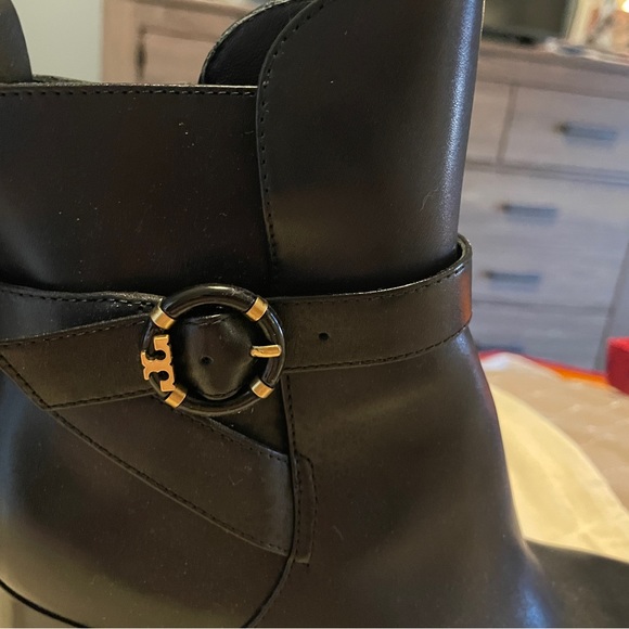 EUC Tory Burch boots, size 8.5 black - Picture 3 of 8